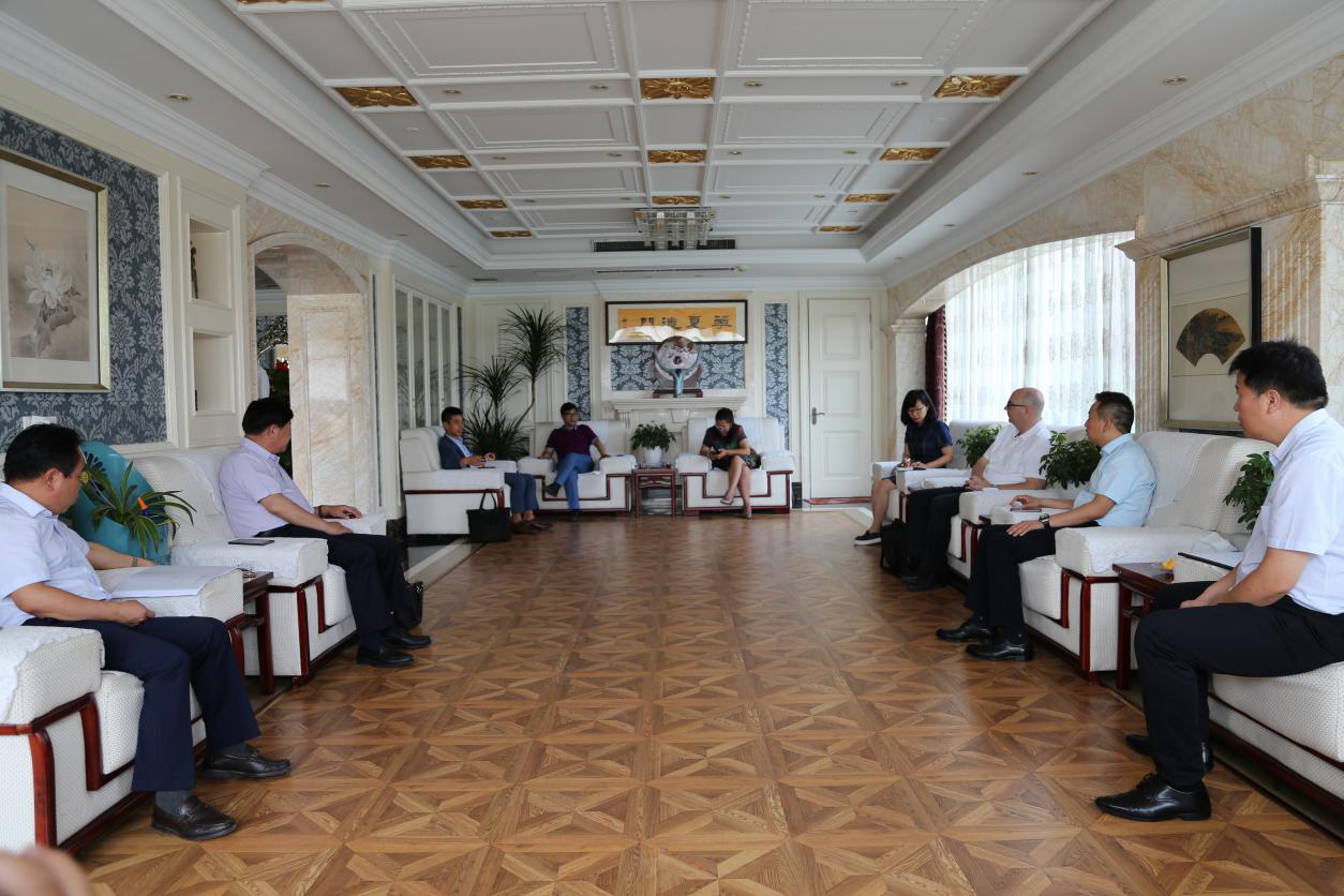 歐盟生命科技聯盟代表參觀考察飛龍醫(yī)療共話發(fā)展